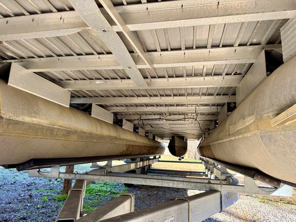 1997-sun-tracker-32-82c09f