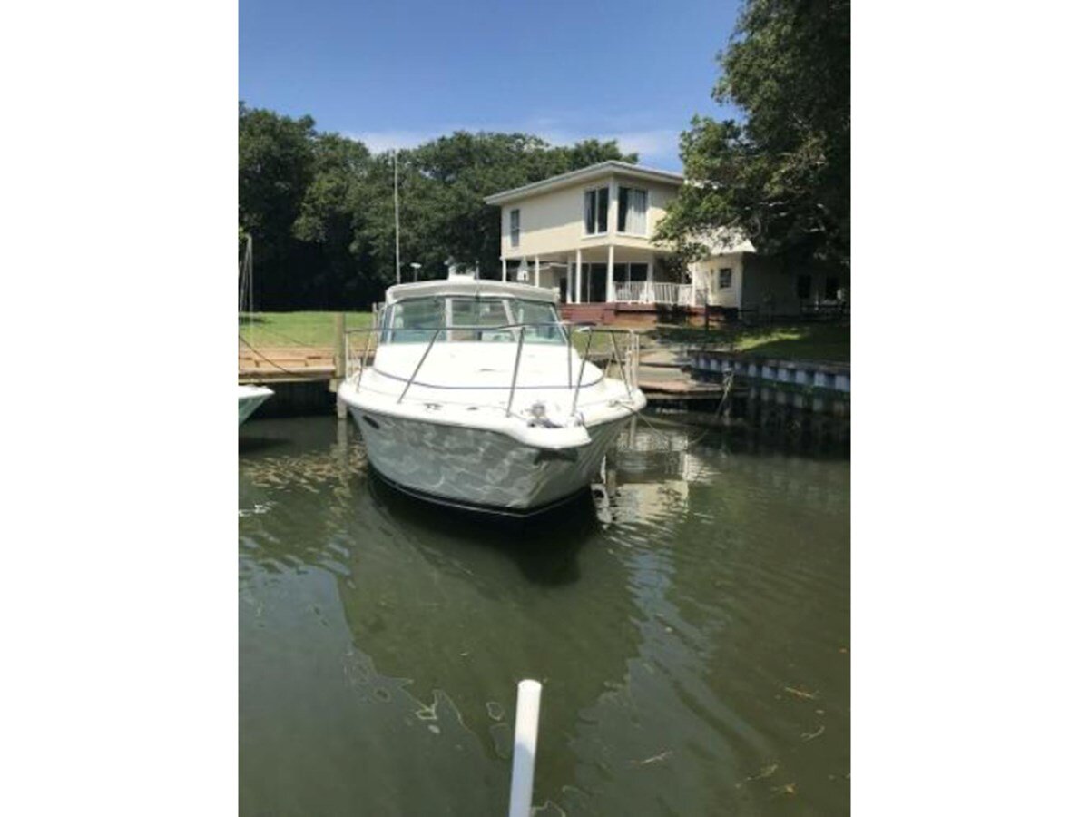 1997-tiara-33-10-977233