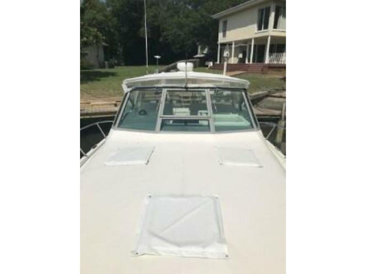 1997-tiara-33-10-977233