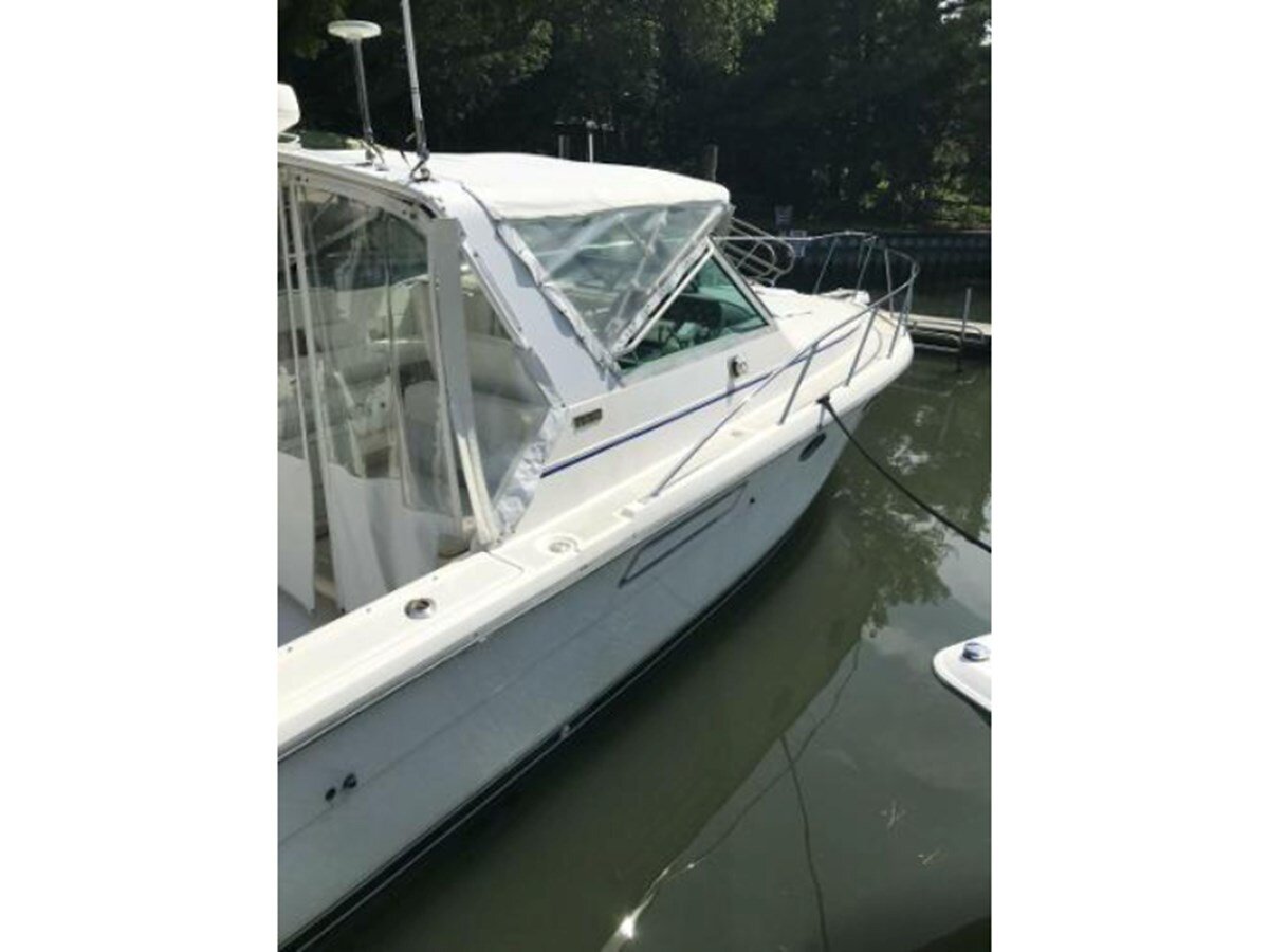 1997-tiara-33-10-977233