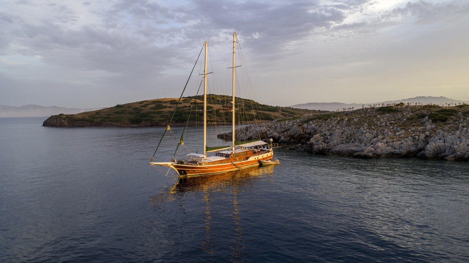 1997 VALENA YACHTING 98' 6