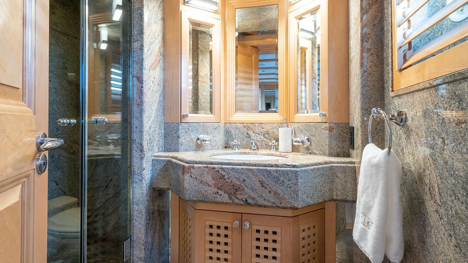 1998 ADMIRAL YACHTS 154' 1