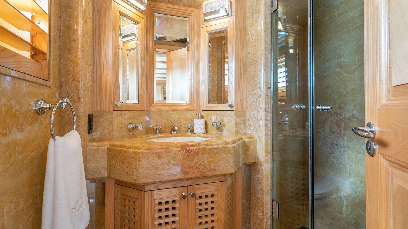 1998 ADMIRAL YACHTS 154' 1