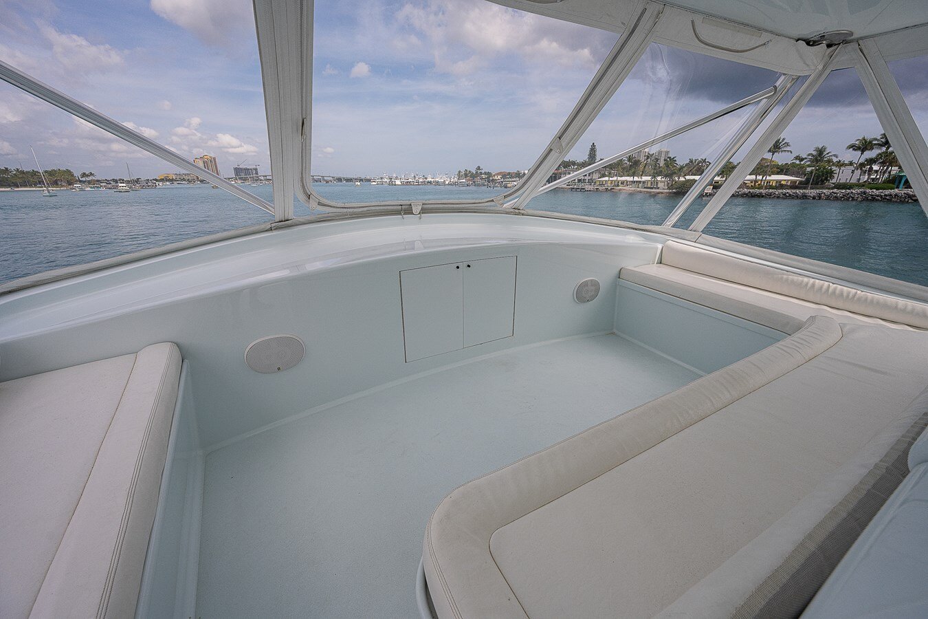 1998-american-custom-yachts-65-3e364a