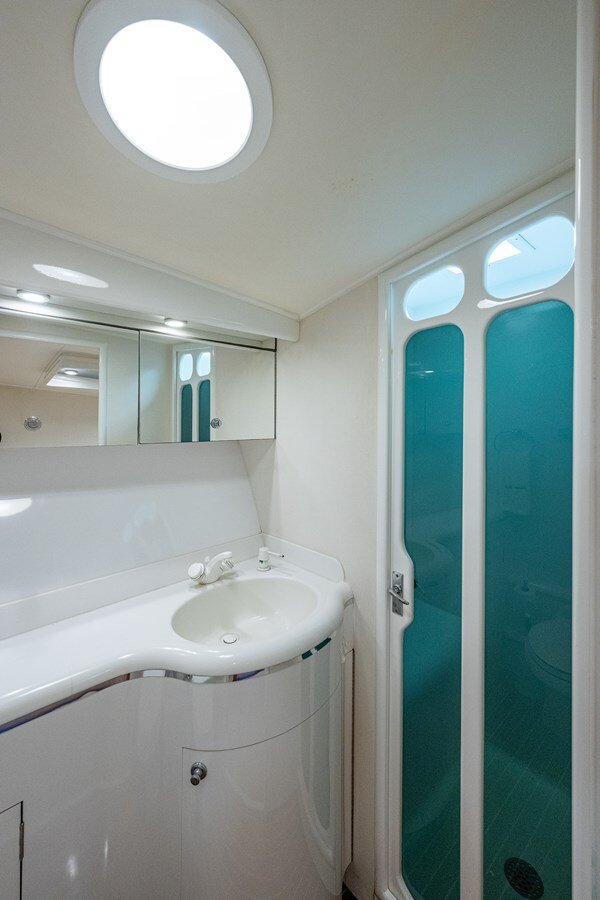 1998-american-custom-yachts-65-ea8d0e