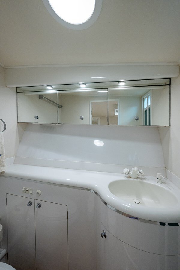 1998-american-custom-yachts-65-ea8d0e