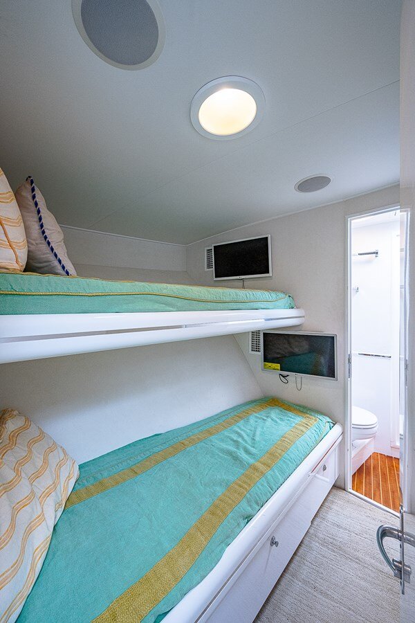 1998-american-custom-yachts-65-ea8d0e