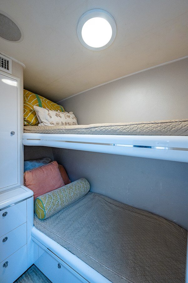 1998-american-custom-yachts-65-ea8d0e