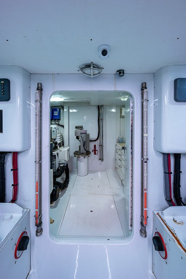 1998-american-custom-yachts-65-ea8d0e