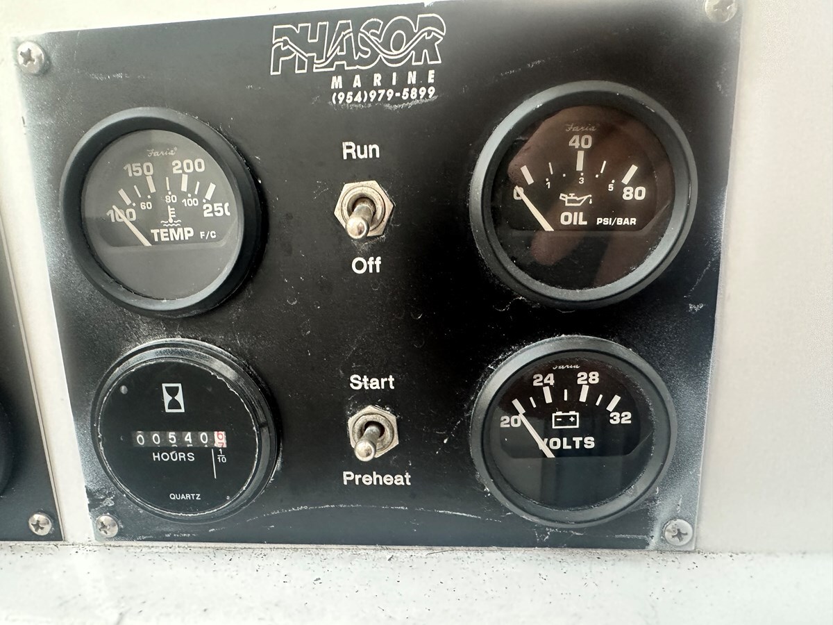 1998-bertram-60-9ec557