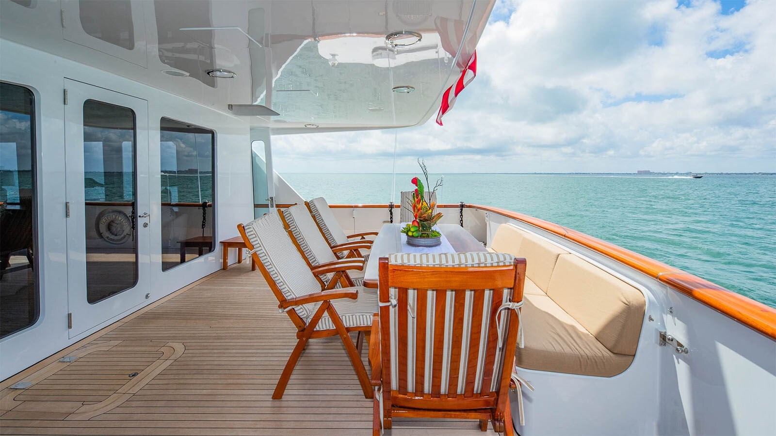 1998-burger-boat-company-107-4-99a56b