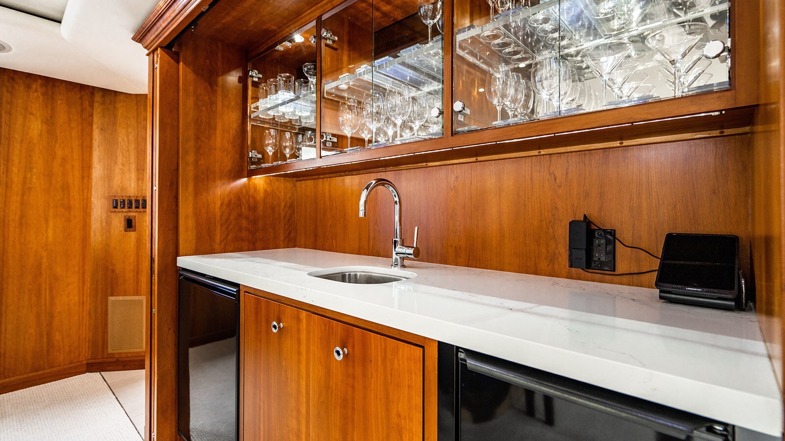 1998-burger-boat-company-107-4-99a56b