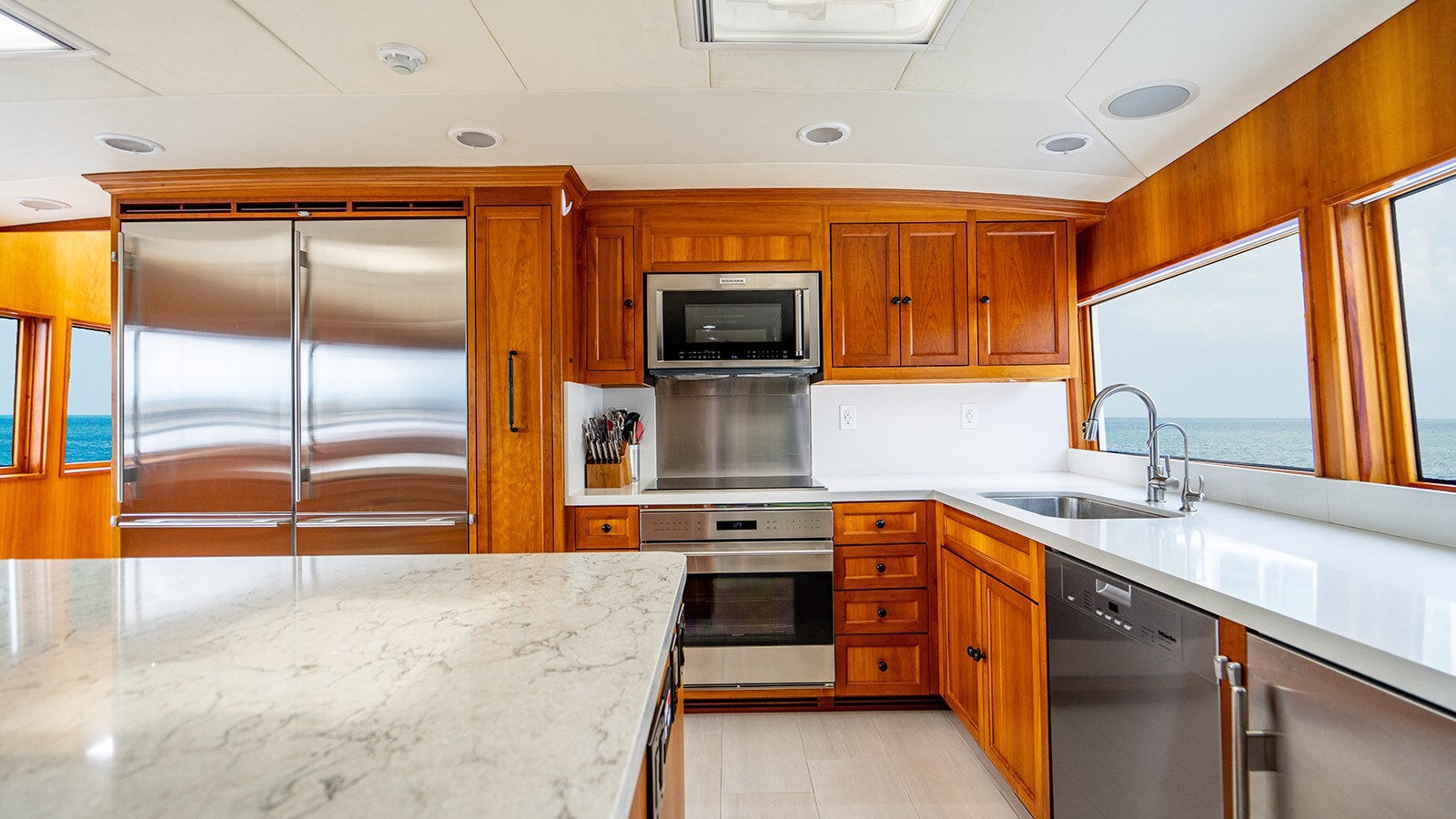 1998-burger-boat-company-107-4-99a56b