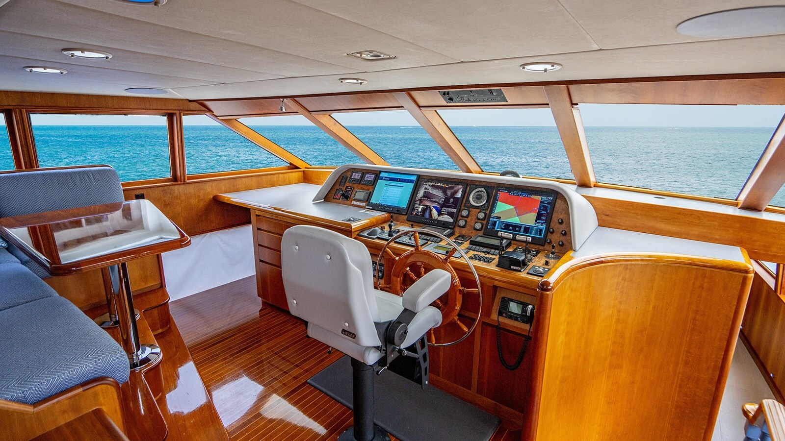 1998-burger-boat-company-107-4-99a56b