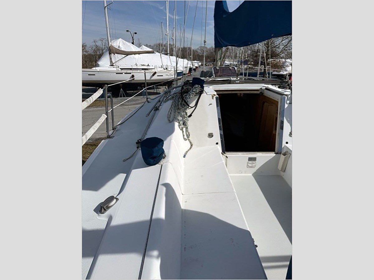 1998-catalina-32-1-5fd08b