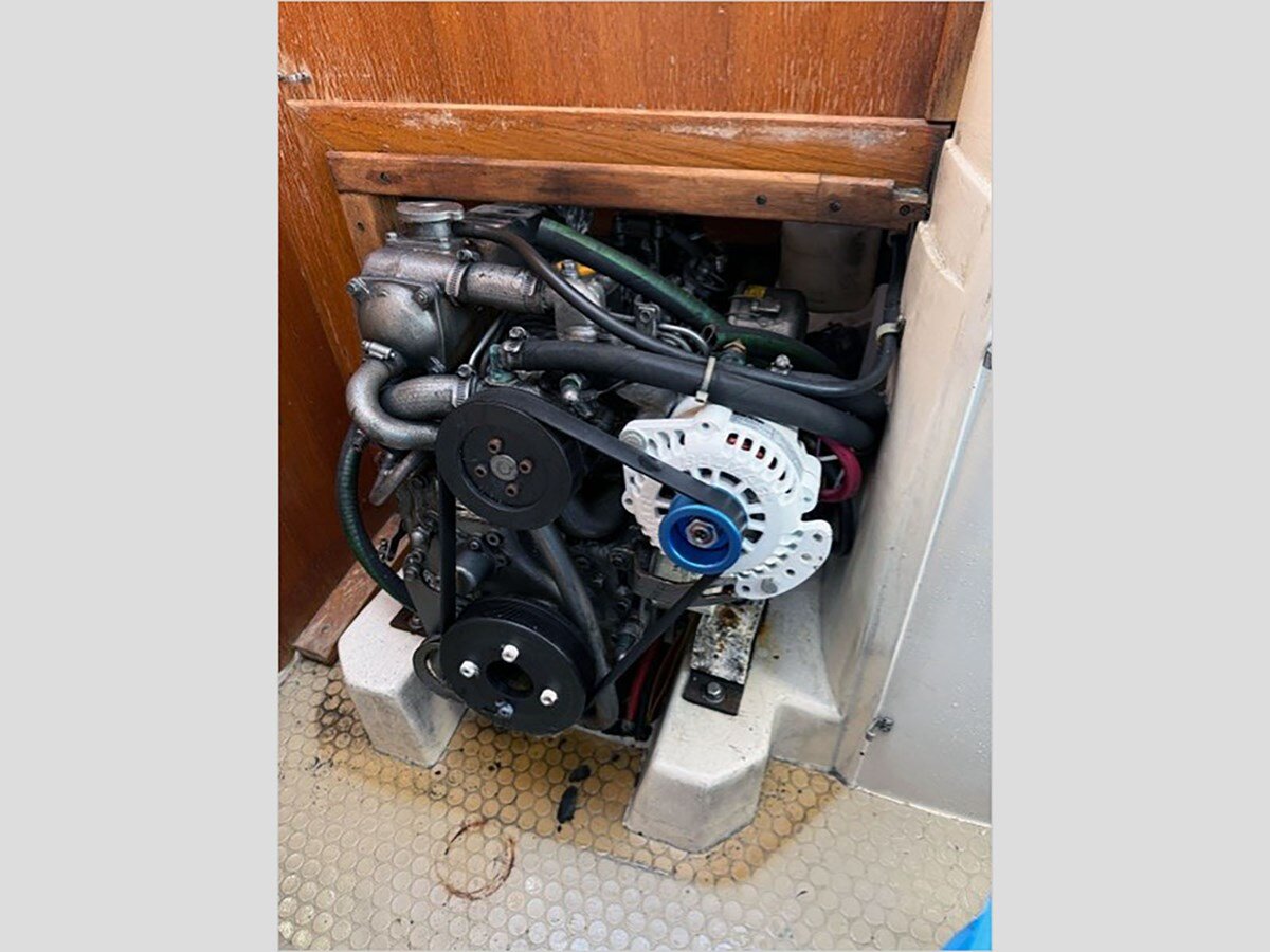 1998-catalina-32-1-5fd08b