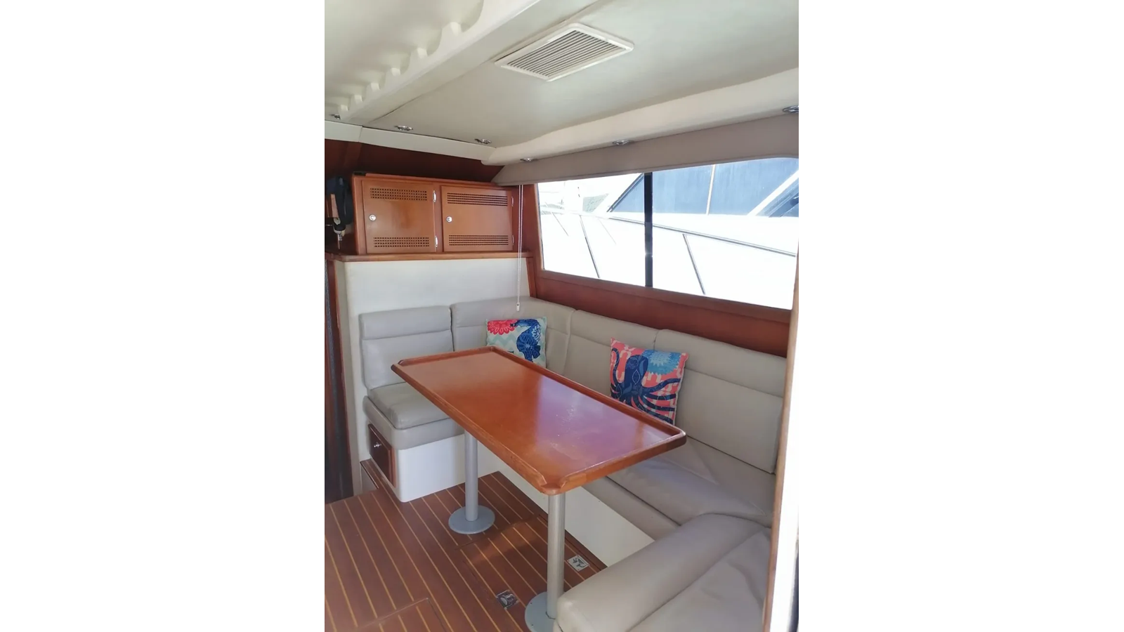 1998 FLYBRIDGE 37'