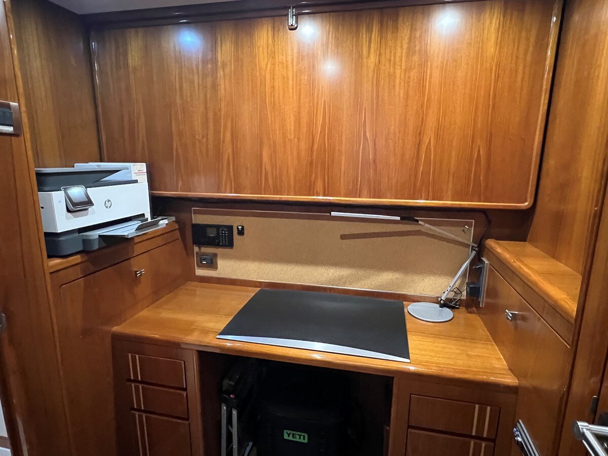 1998-hatteras-70-50fb52