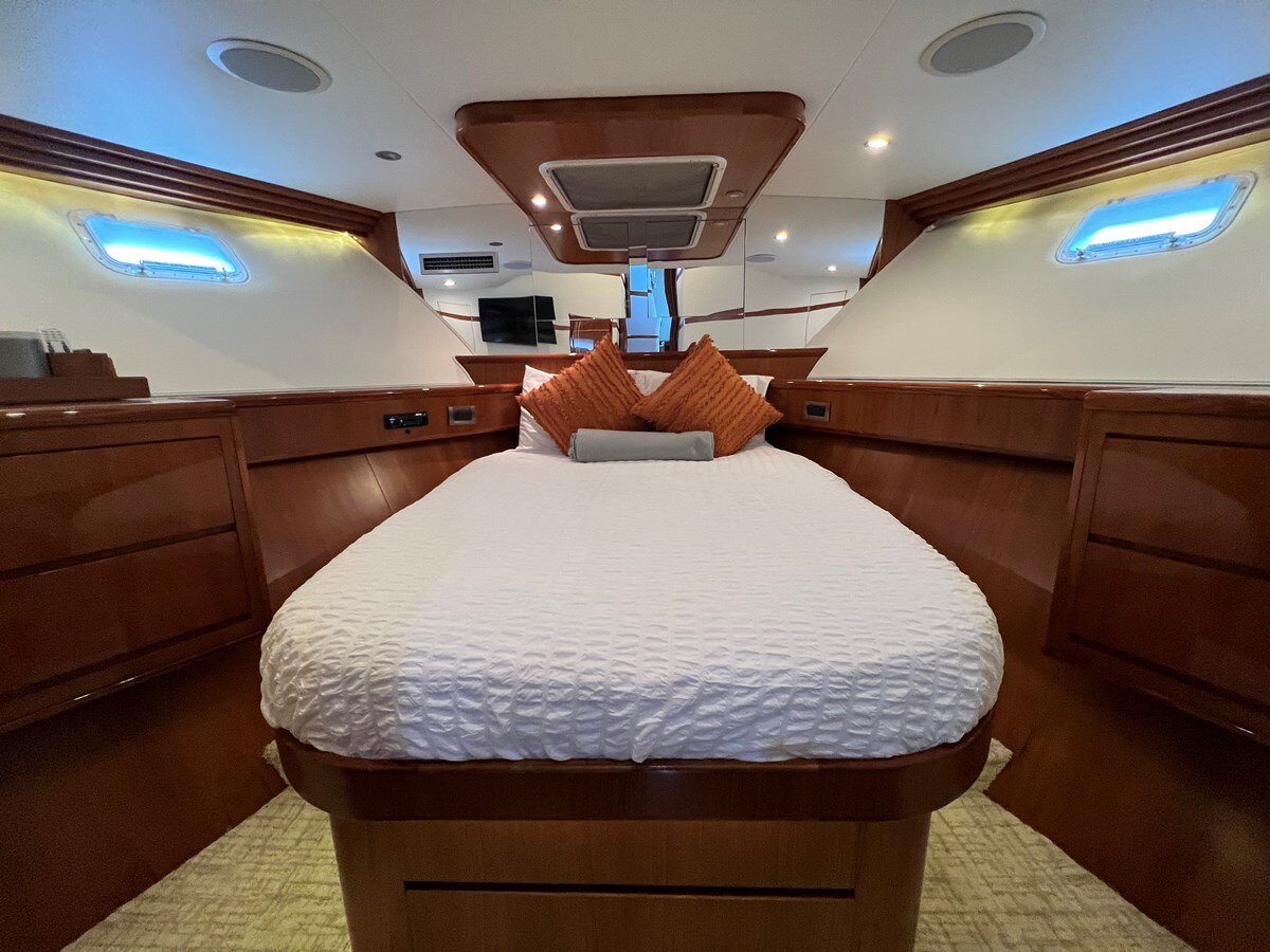 1998-hatteras-70-50fb52