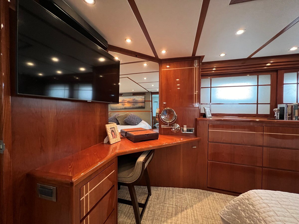 1998-hatteras-70-50fb52