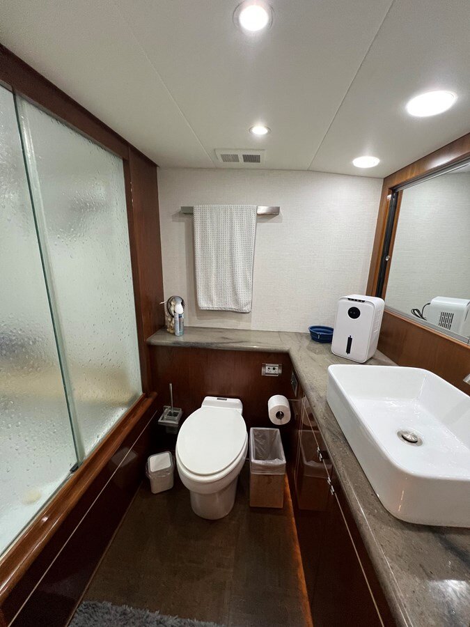 1998-hatteras-70-50fb52