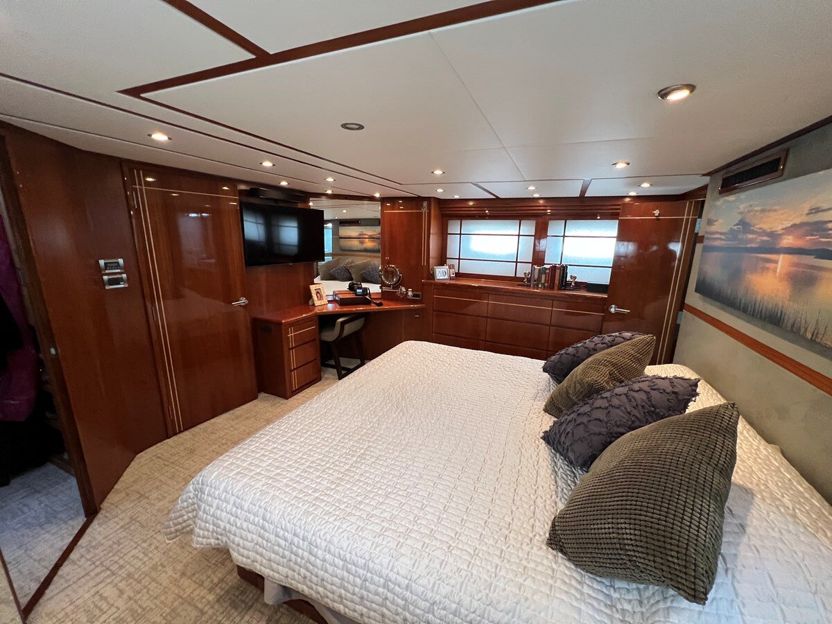 1998-hatteras-70-50fb52