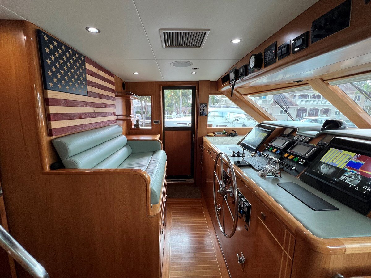 1998-hatteras-70-50fb52