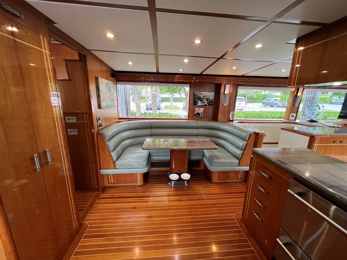 1998-hatteras-70-50fb52