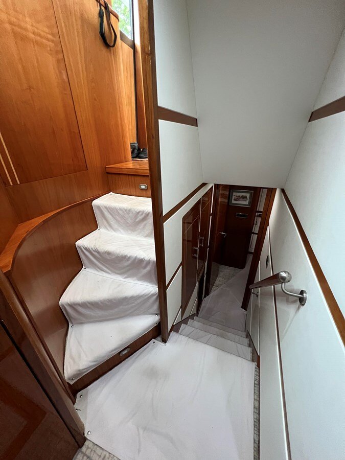 1998-hatteras-70-50fb52