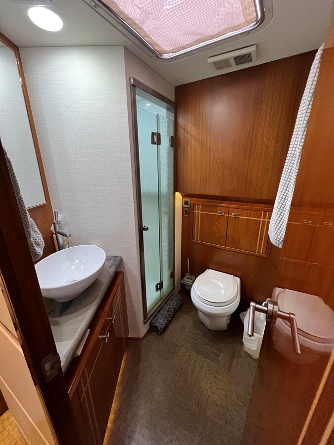 1998-hatteras-70-50fb52