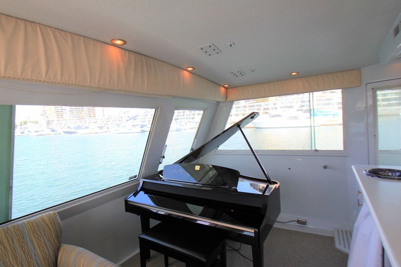 1998-hatteras-74-20cb63