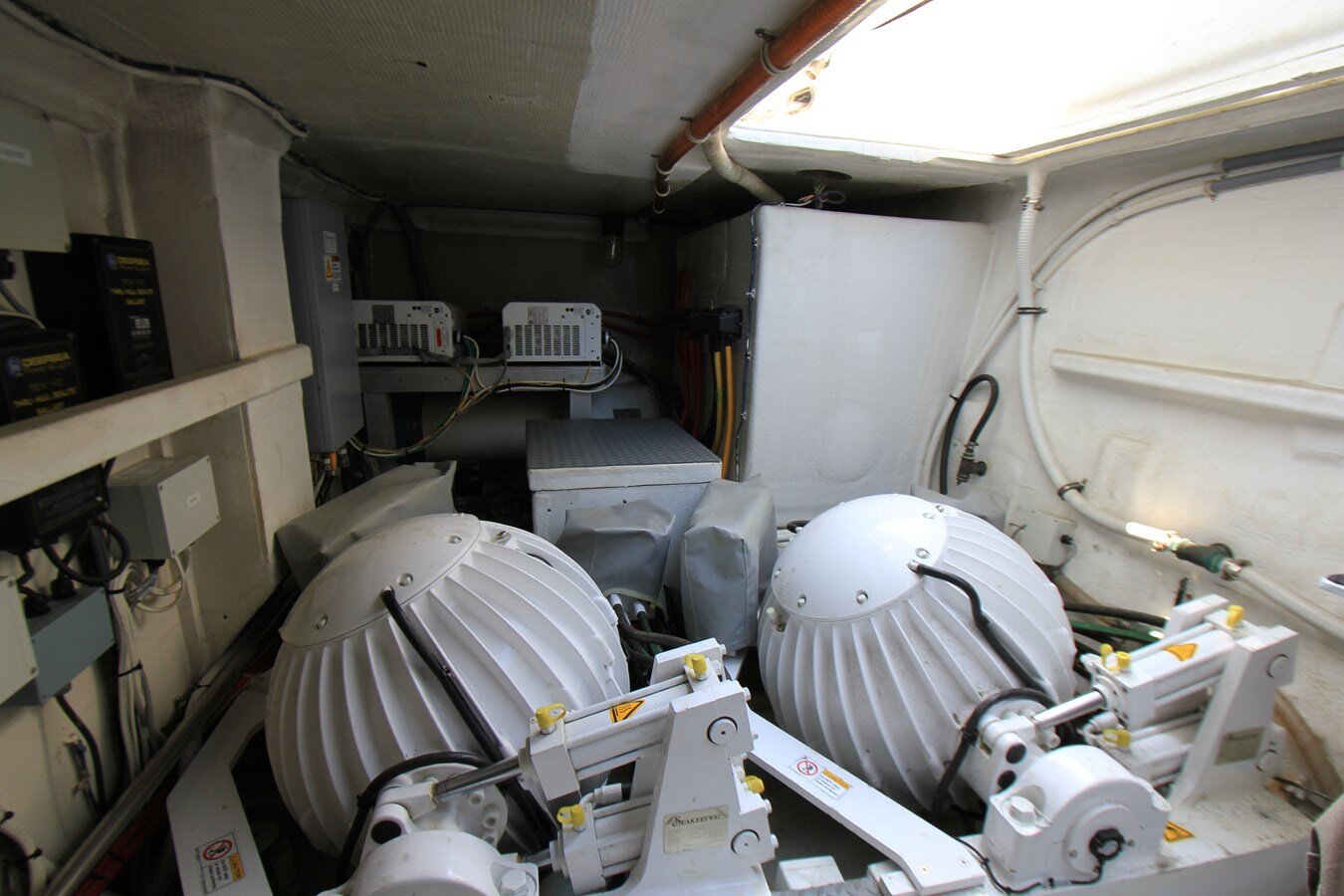 1998-hatteras-74-20cb63