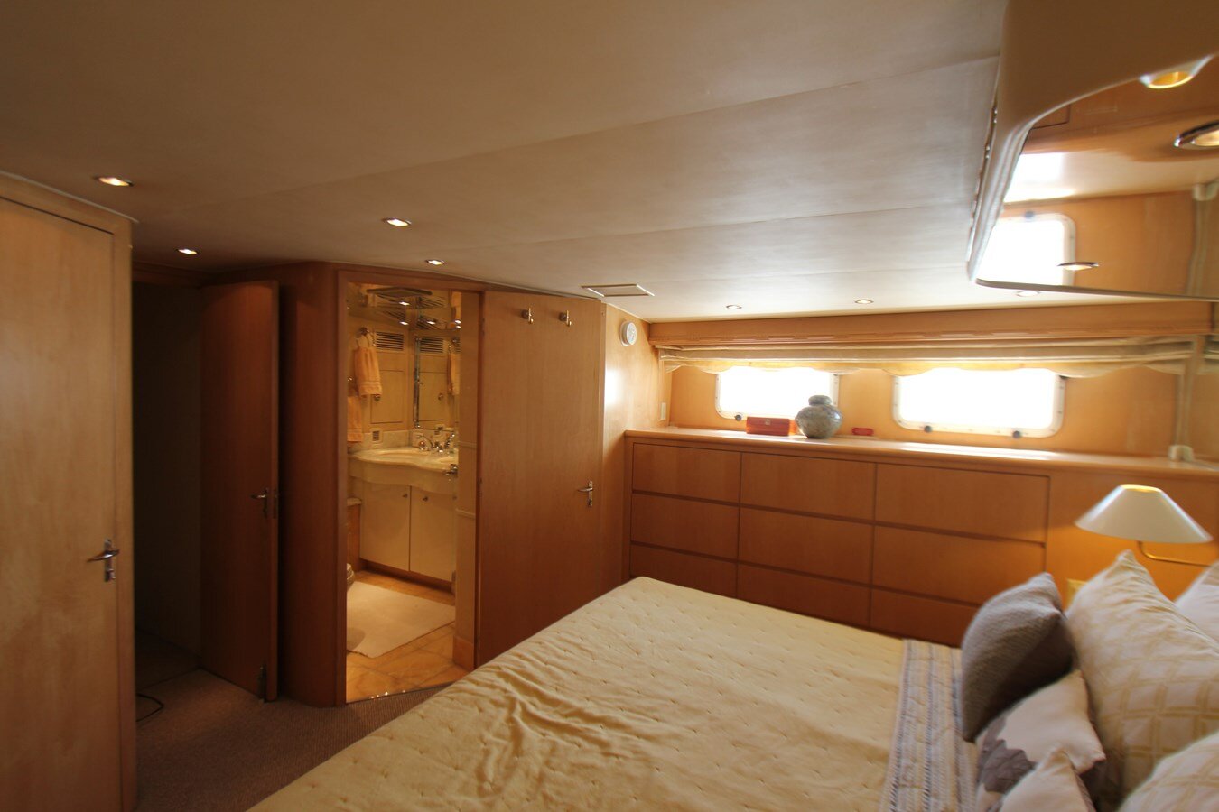 1998-hatteras-74-20cb63