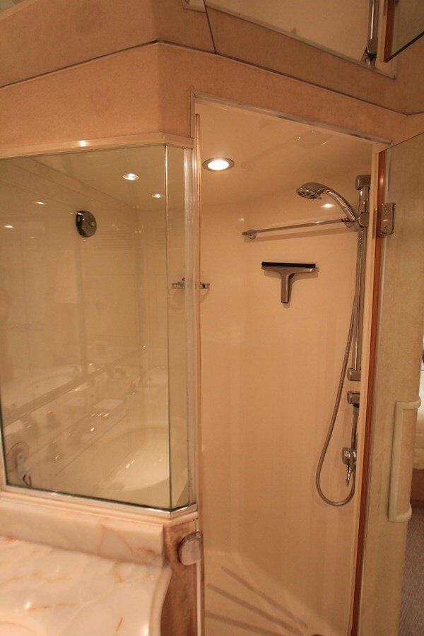 1998-hatteras-74-20cb63