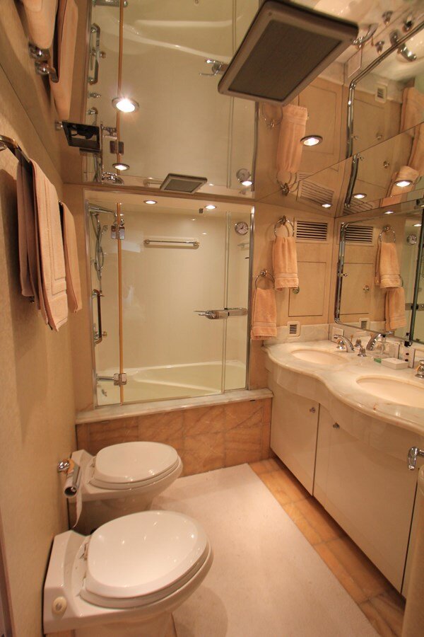 1998-hatteras-74-20cb63