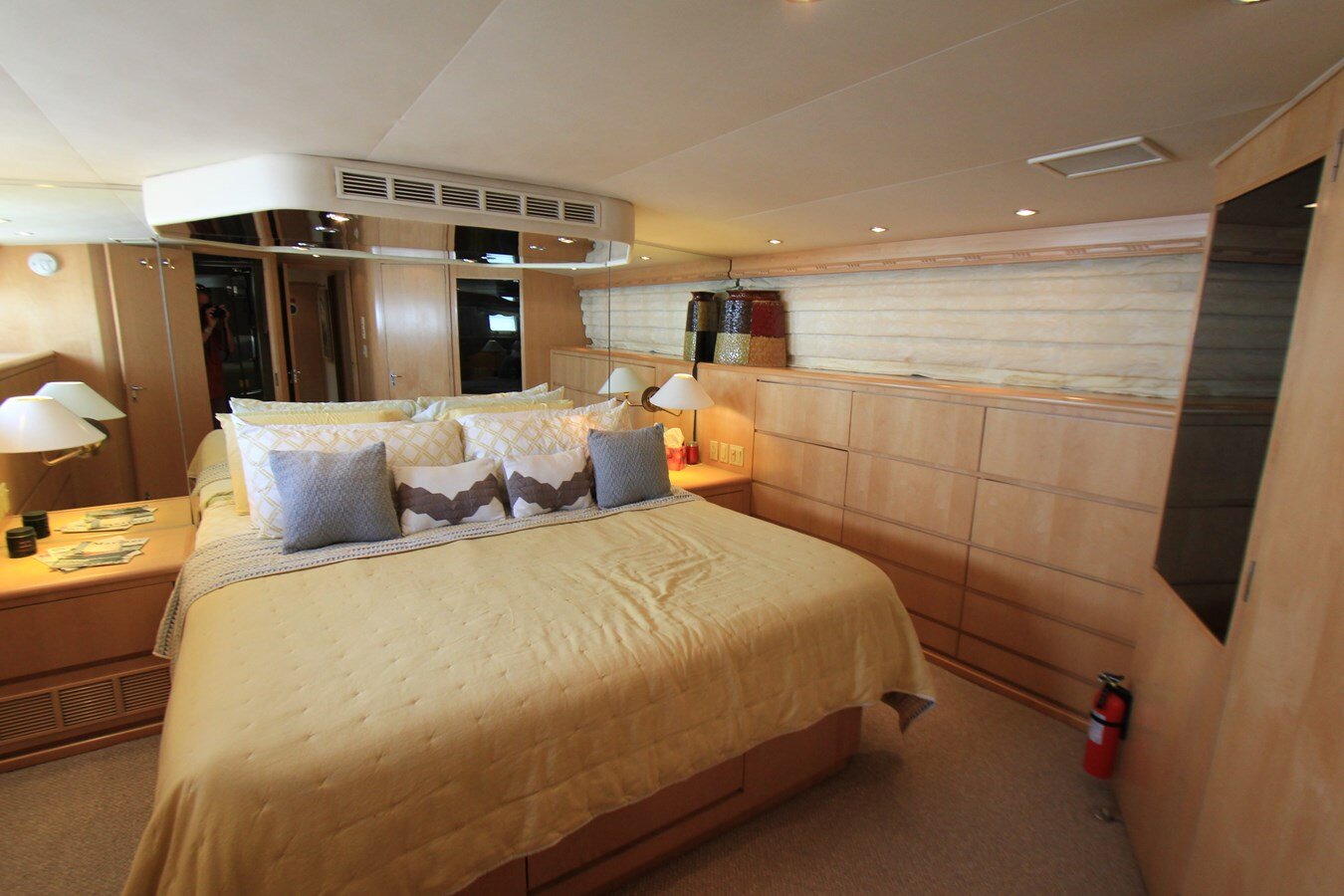 1998-hatteras-74-20cb63