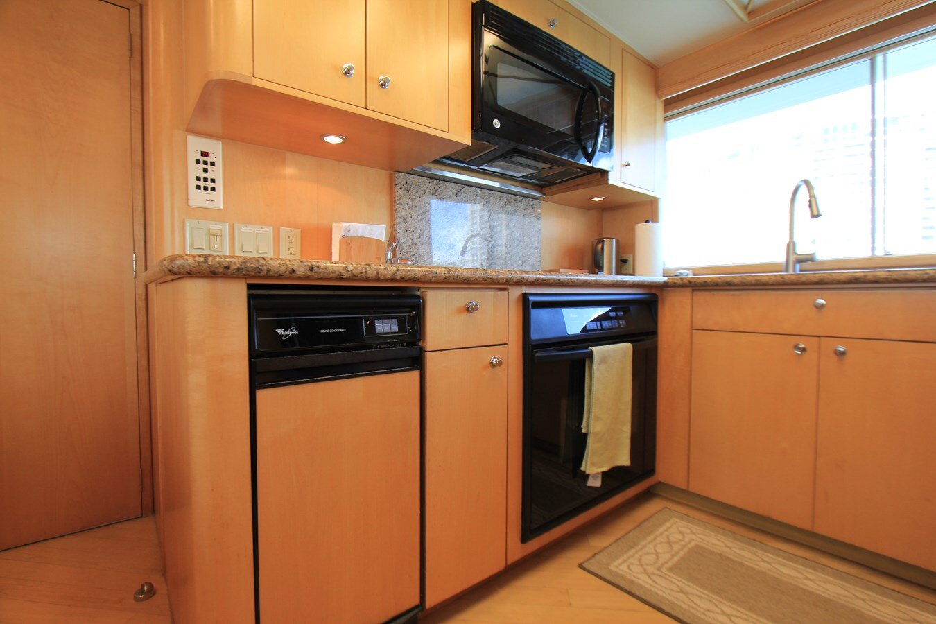 1998-hatteras-74-20cb63