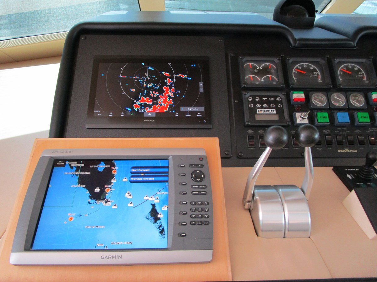 1998-hatteras-74-c9e6f4