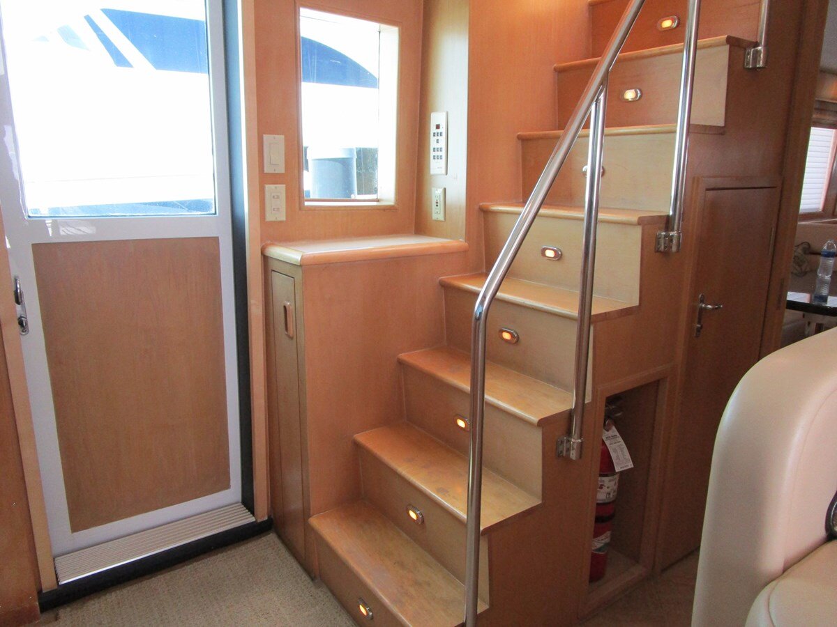 1998-hatteras-74-c9e6f4