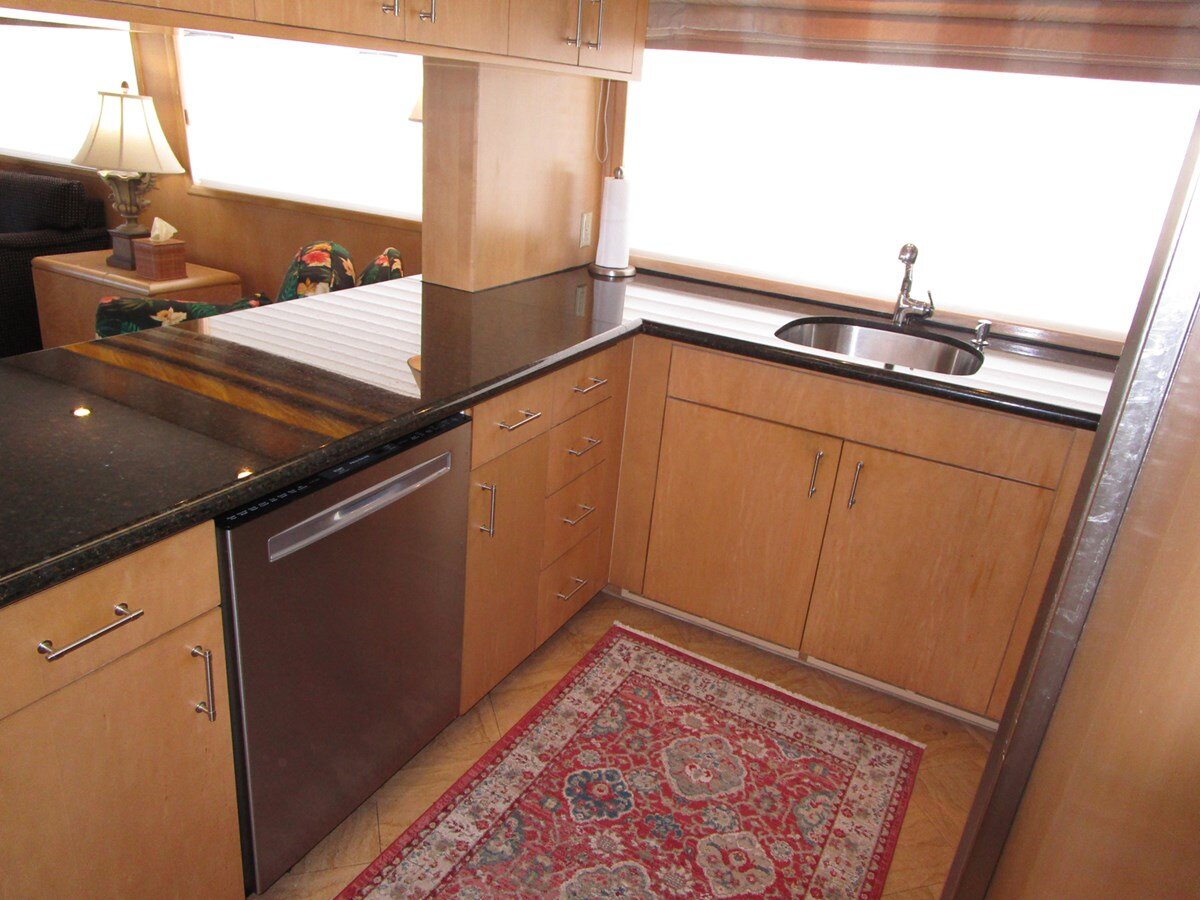 1998-hatteras-74-c9e6f4