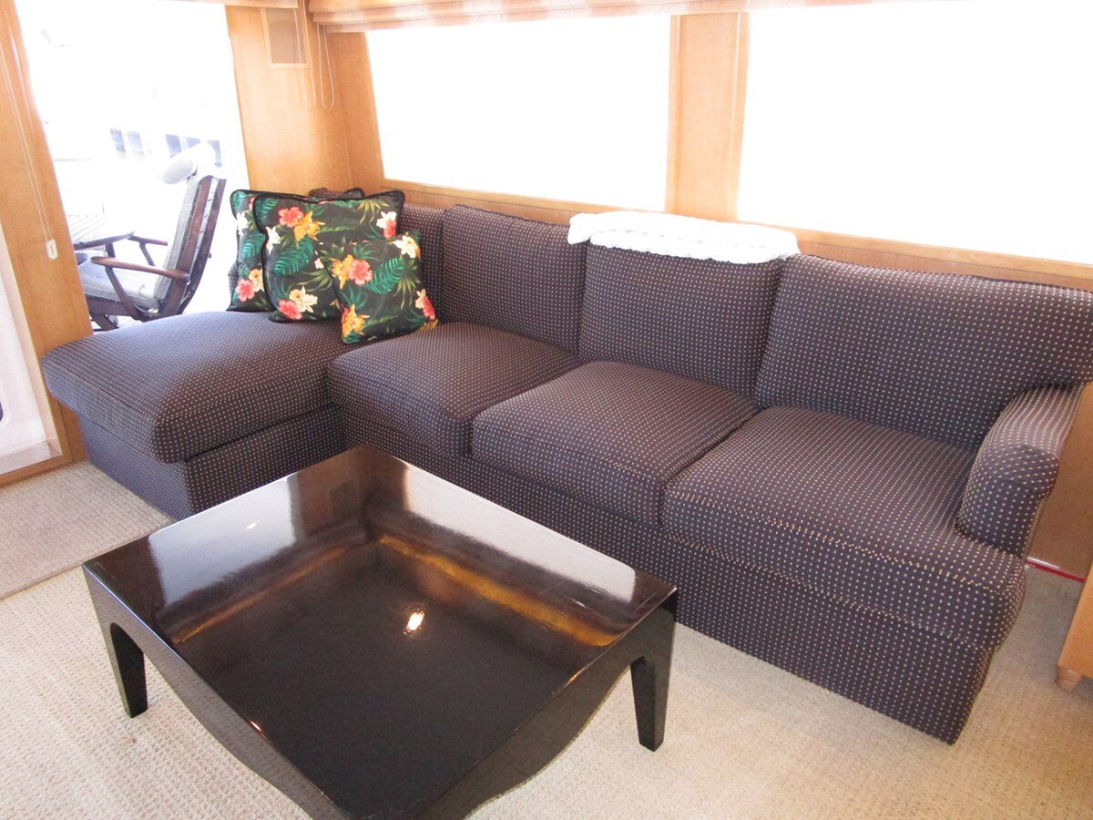 1998-hatteras-74-c9e6f4