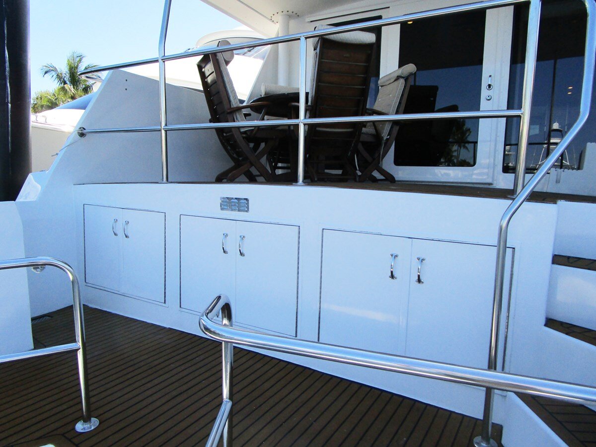 1998-hatteras-74-c9e6f4