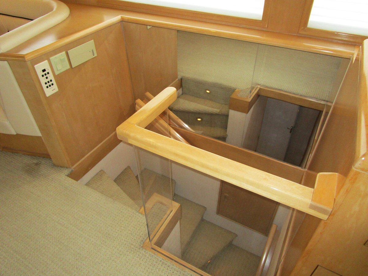 1998-hatteras-74-c9e6f4