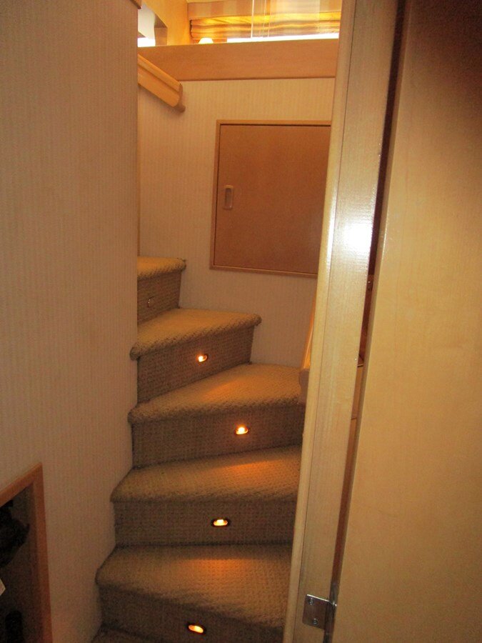 1998-hatteras-74-c9e6f4