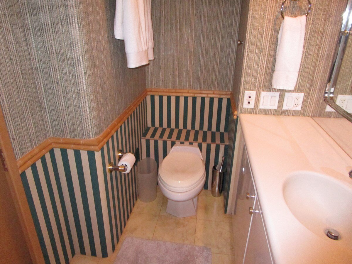 1998-hatteras-74-c9e6f4