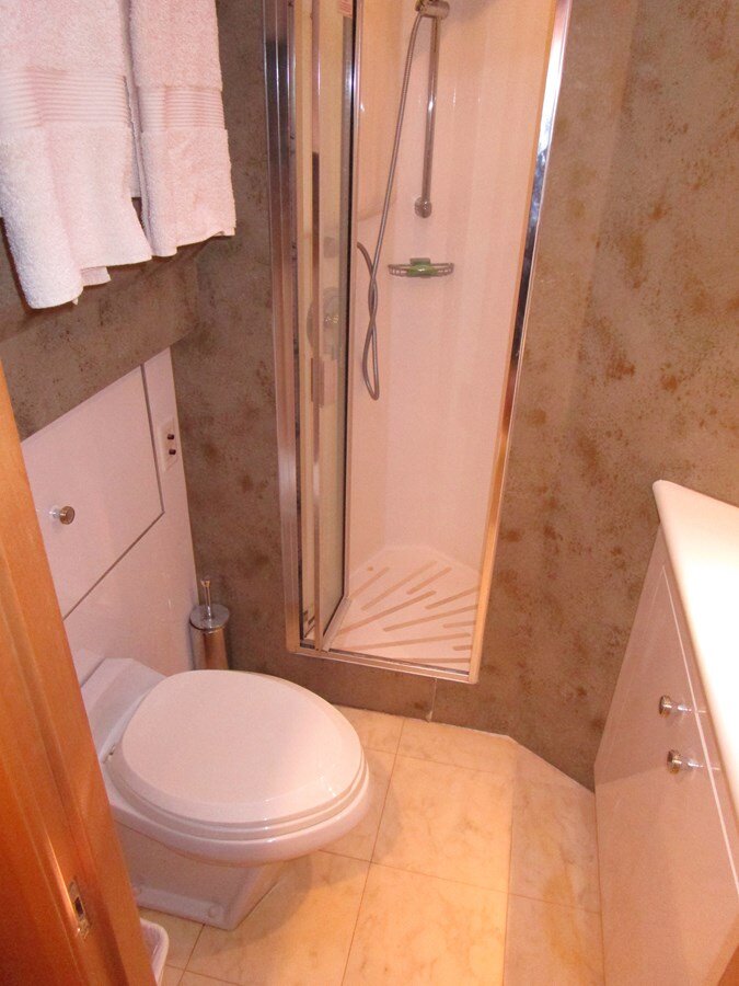 1998-hatteras-74-c9e6f4