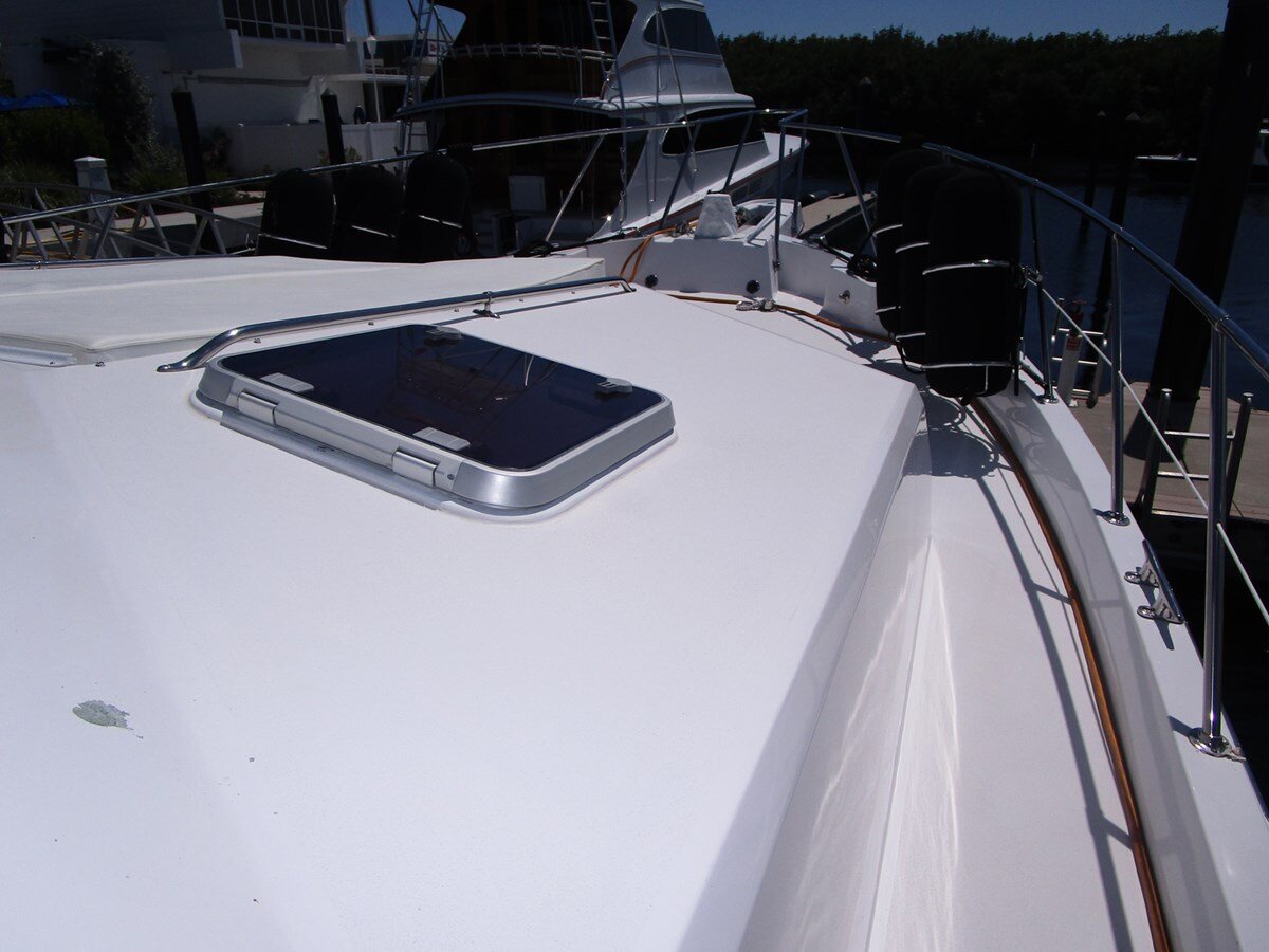 1998-hatteras-74-c9e6f4