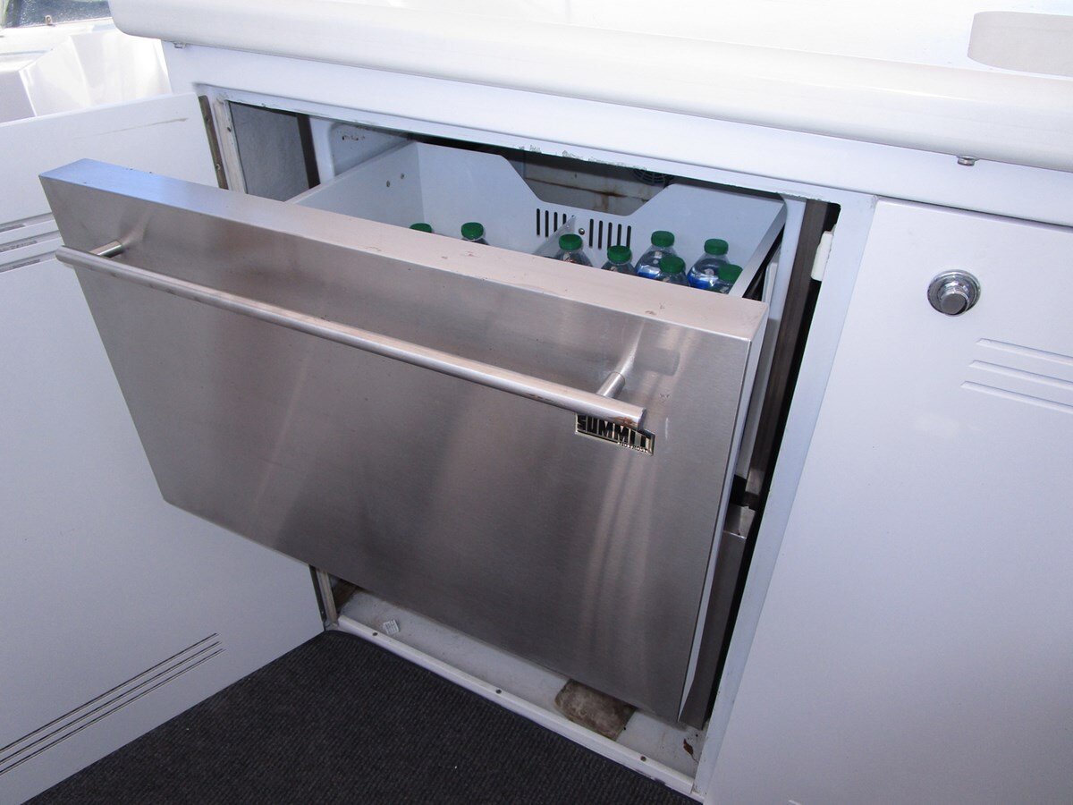 1998-hatteras-74-c9e6f4