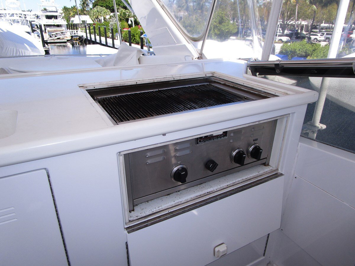 1998-hatteras-74-c9e6f4