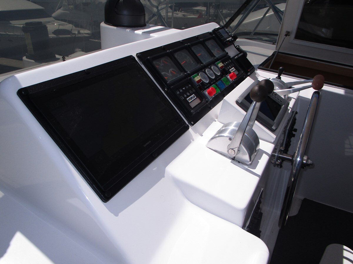 1998-hatteras-74-c9e6f4